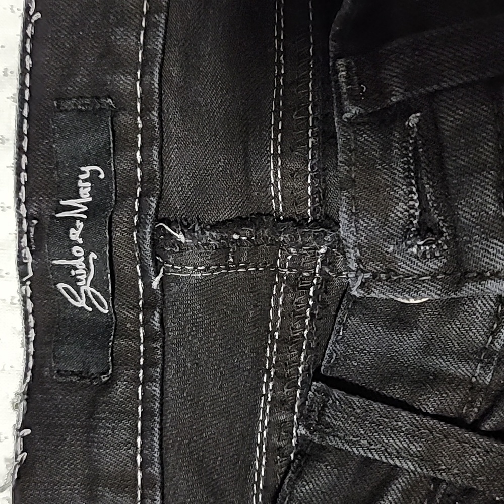 Guido and Mary Low Rise Ripped Jeans Style: Jenny